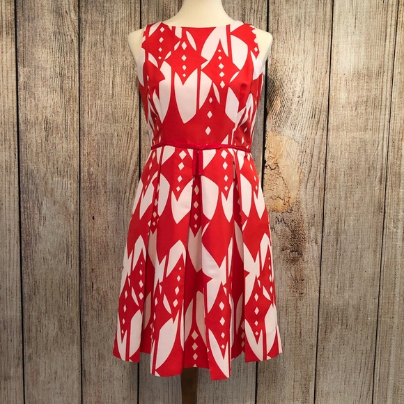 Taylor Dresses & Skirts - ❌$$FIRM❌Spring Taylor scuba cut dress